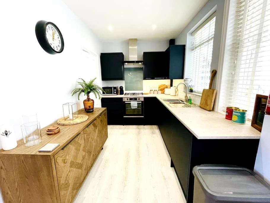 Rookley Villa, 3 Bedroom Family Apartment, Ventnor Exterior photo